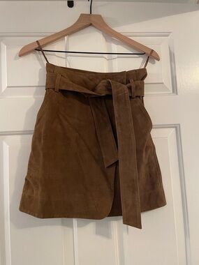 NWT Sezane Leandra Skirt in Taupe Suede in Size 34